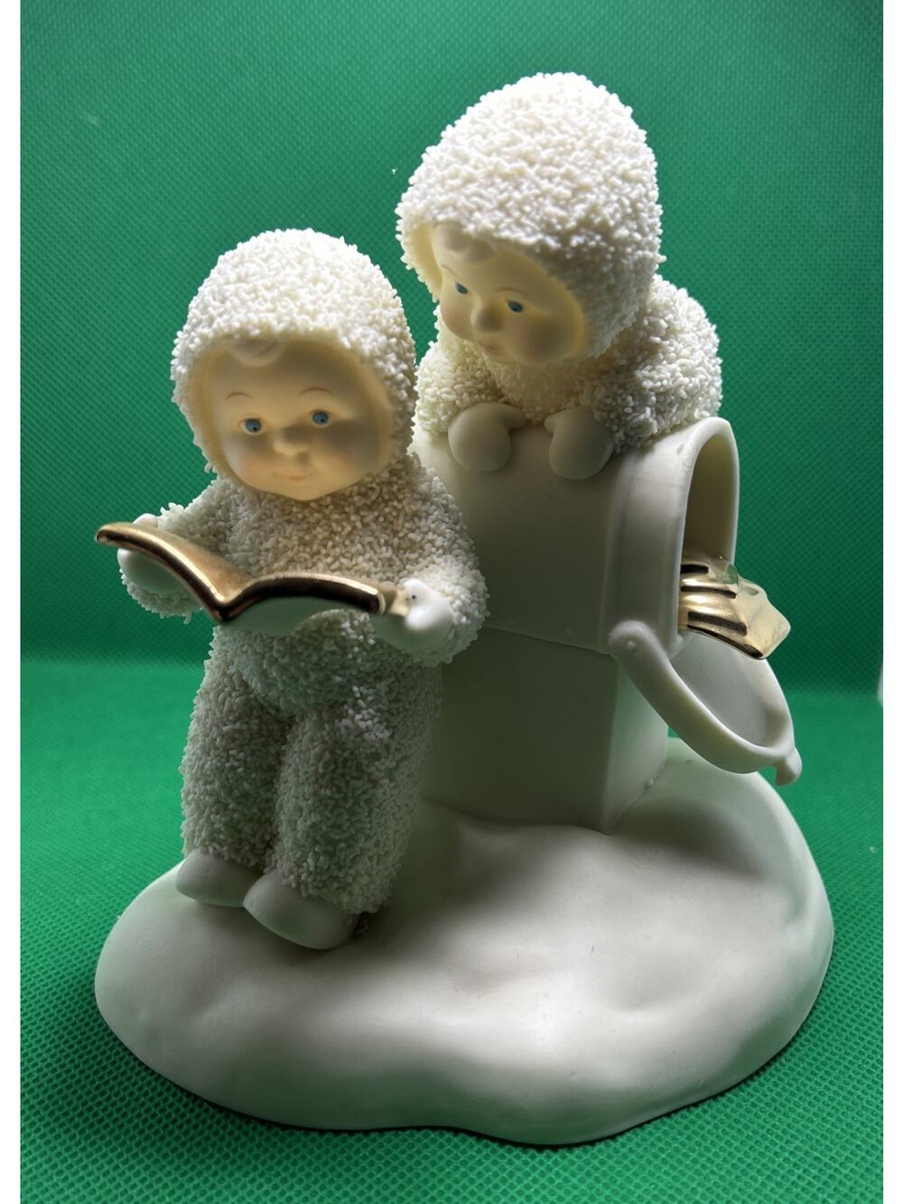 Dept. 56 Snowbabies Did We Send A Christmas Card To Them? Gift Set Mailbox